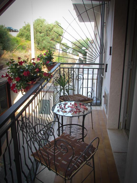 Tano'S Giardini Naxos Exterior foto