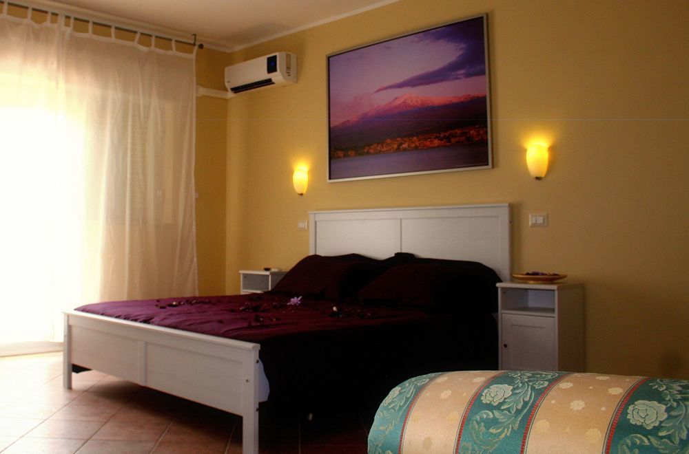 Tano'S Giardini Naxos Exterior foto